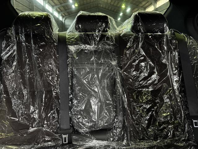 スカイライン ニスモリミテッド 限定100台/ワンオーナー/専用匠組立てエンジン/専用エンケイ製19インチホイール/専用シリアルナンバープレート/サンルーフ/専用匠ネームラベル/専用RECARO製シート/NISMOフロアマット(68枚目)