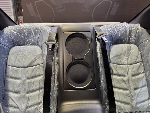 GT-R プレミアムエディション R35GT-R最終モデル/MY25モデル/ワンオーナー/新車ビニール/ファッショナブルインテリア/ブルーヘブン/リア3面プライバシーガラス/BOSEサウンドシステム/レイズ製20インチアルミホイール(66枚目)