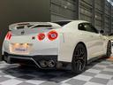 ＧＴ－Ｒ プレミアムエディション　ファッショナブルインテリア　内装色オレンジ　プライバシーガラス　バックカメラ　ビルトインＥＴＣ　８インチディスプレイナビ　Ｂｌｕｅｔｏｏｈ接続　クルーズコントロール　２０インチレイズ（7枚目）