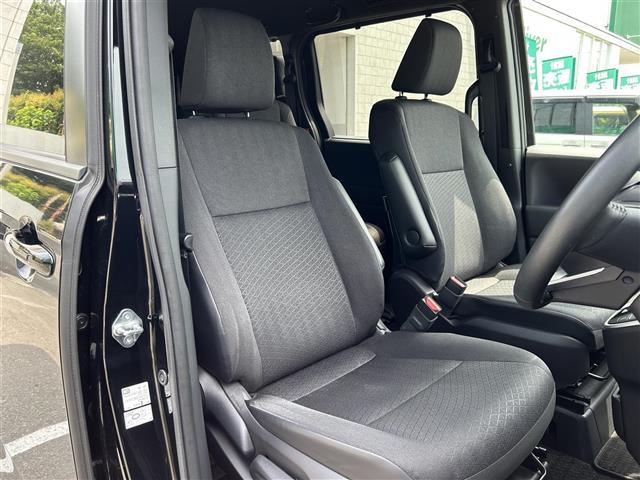 ヴォクシー S-G 福祉車両/両側パワスラ/7人乗り/フリップダウンモニター/純正ナビ/フルセグTV/Bluetooth/ビルトインETC2.0/プッシュスタート/レザーステアリング/衝突軽減ブレーキ/サイドリフトUP/(2枚目)