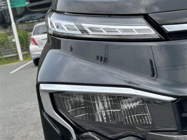 ヴォクシー S-G 福祉車両/両側パワスラ/7人乗り/フリップダウンモニター/純正ナビ/フルセグTV/Bluetooth/ビルトインETC2.0/プッシュスタート/レザーステアリング/衝突軽減ブレーキ/サイドリフトUP/(29枚目)