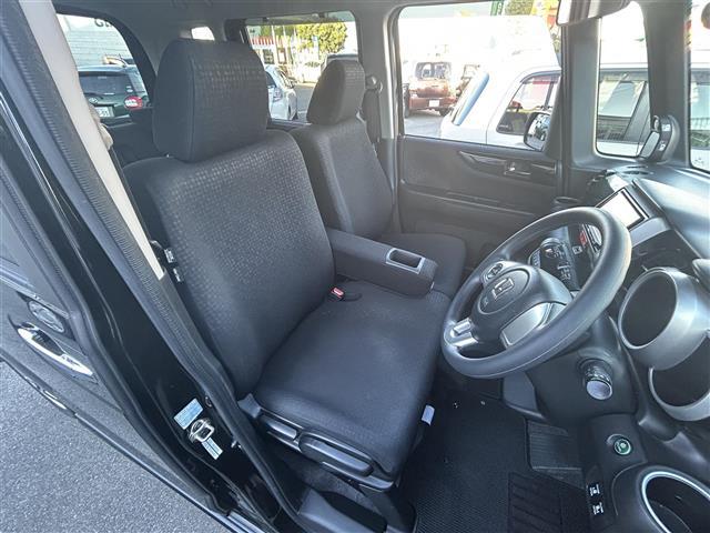 N-BOXカスタム G・Lパッケージ 社外ナビ/フルセグTV/両側パワスラ/Bカメラ/プッシュスタート/AUTOライト/(2枚目)