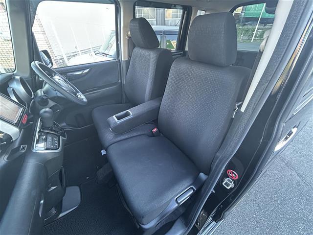 N-BOXカスタム G・Lパッケージ 社外ナビ/フルセグTV/両側パワスラ/Bカメラ/プッシュスタート/AUTOライト/(3枚目)