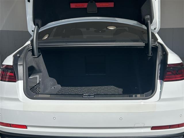 A8 55TFSIクワトロ コンフォートPKG/茶革シート/ETC2.0/サンルーフ/4WD/Sライン/純正ナビ/フルセグTV/バックカメラ/アラウンドビュー/Bluetooth/バング&オルフセン/(6枚目)