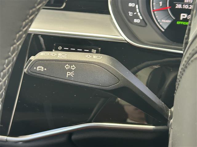 A8 55TFSIクワトロ コンフォートPKG/茶革シート/ETC2.0/サンルーフ/4WD/Sライン/純正ナビ/フルセグTV/バックカメラ/アラウンドビュー/Bluetooth/バング&オルフセン/(11枚目)