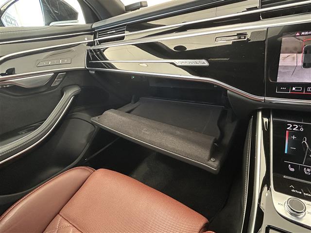 A8 55TFSIクワトロ コンフォートPKG/茶革シート/ETC2.0/サンルーフ/4WD/Sライン/純正ナビ/フルセグTV/バックカメラ/アラウンドビュー/Bluetooth/バング&オルフセン/(19枚目)