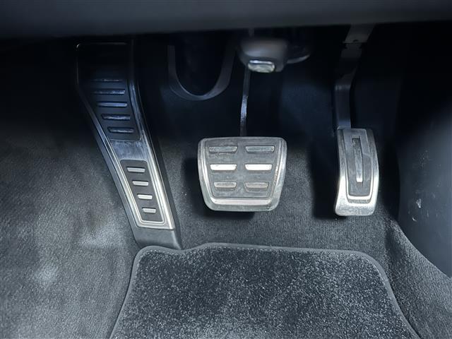 A8 55TFSIクワトロ コンフォートPKG/茶革シート/ETC2.0/サンルーフ/4WD/Sライン/純正ナビ/フルセグTV/バックカメラ/アラウンドビュー/Bluetooth/バング&オルフセン/(27枚目)