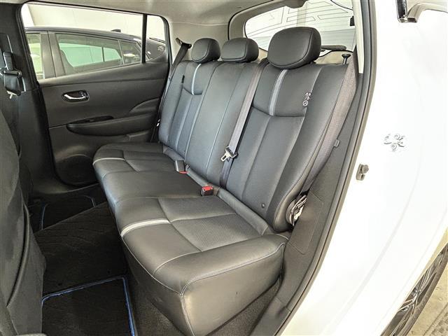 リーフ ｅ＋　Ｇ　１オナ／純正ナビ／プロパイロット／ビルトインＥＴＣ２．０／バックカメラ／アラウンドビュー／フルセグＴＶ／Ｂｌｕｅｔｏｏｔｈ／ＢＳＭ／ＢＯＳＥ／クルコン／衝突軽減ブレーキ／シートヒーター／（4枚目）