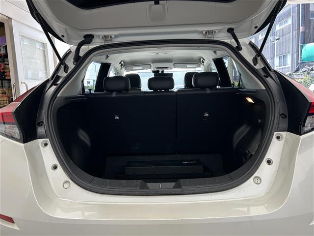 リーフ ｅ＋　Ｇ　１オナ／純正ナビ／プロパイロット／ビルトインＥＴＣ２．０／バックカメラ／アラウンドビュー／フルセグＴＶ／Ｂｌｕｅｔｏｏｔｈ／ＢＳＭ／ＢＯＳＥ／クルコン／衝突軽減ブレーキ／シートヒーター／（6枚目）