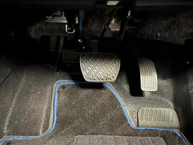 リーフ ｅ＋　Ｇ　１オナ／純正ナビ／プロパイロット／ビルトインＥＴＣ２．０／バックカメラ／アラウンドビュー／フルセグＴＶ／Ｂｌｕｅｔｏｏｔｈ／ＢＳＭ／ＢＯＳＥ／クルコン／衝突軽減ブレーキ／シートヒーター／（28枚目）