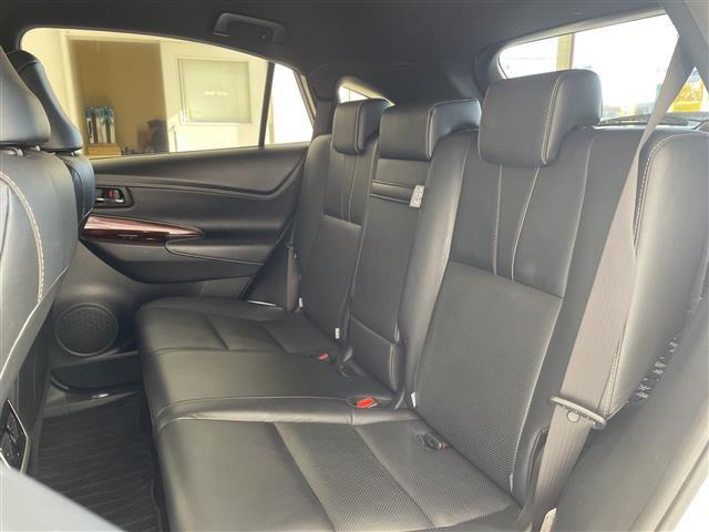 ハリアー プレミアム 1オナ/黒革シート/純正ナビ/クルコン/ETC/バックカメラ/レザーステアリング/パワーバックドア/プッシュスタート/パワーシート/フルセグTV/シートヒーター/Bluetooth/AUTOライト/(22枚目)