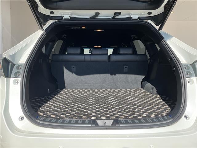 ハリアー プレミアム 1オナ/黒革シート/純正ナビ/クルコン/ETC/バックカメラ/レザーステアリング/パワーバックドア/プッシュスタート/パワーシート/フルセグTV/シートヒーター/Bluetooth/AUTOライト/(26枚目)