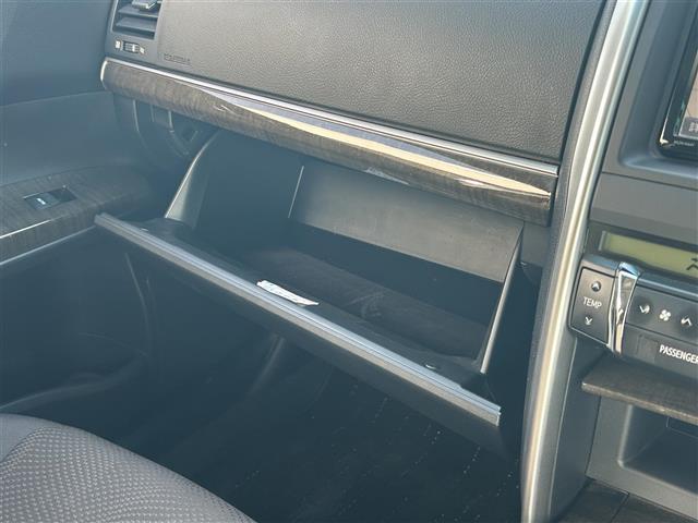 マークX 250G 修復歴無し/純正SDナビ(NSZT-W64T)/フルセグTV/DVD/BT/SD/D席パワーシート/バックカメラ/ETC/HID/フォグランプ/スマートキー/スペアキーx1/純正16インチAW(26枚目)