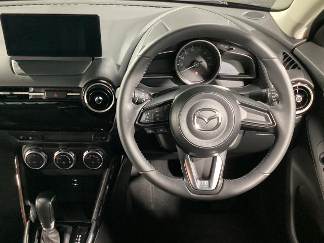 MAZDA2 1.5 15BD i セレクション マツダエマージェンシーコール シートヒーター ステアリングヒーター スマートインETC DSC 当社短期間整備代車 (2枚目)