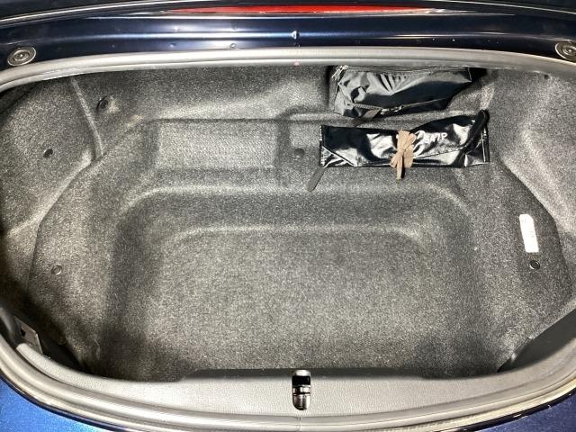 ロードスター １．５　Ｓ　スペシャルパッケージ　ワンオーナー　Ｂｌｕｅｔｏｏｔｈ　ＬＥＤヘッドライト　ビルトインＥＴＣ　ドライブレコーダー　マツダコネクト　Ｗエアバック　ブルートゥース　アイドリングＳ　アドバンスドキー　１オーナー　盗難防止装置（10枚目）