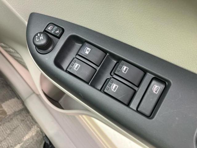 パッソ X Lパッケージ 新品タイヤ/保証書/純正 ナビ/スマートアシスト(トヨタ・ダイハツ)/パノラミックビューモニター/ヘッドランプ LED/EBD付ABS/横滑り防止装置/アイドリングストップ/エアバッグ 運転席(18枚目)