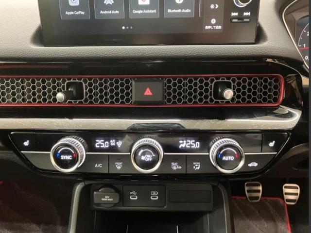 シビック RS 保証書/ディスプレイオーディオ+ナビ9インチ/シートヒーター 前席/車線逸脱防止支援システム/シート ハーフレザー/ヘッドランプ LED/Bluetooth接続/ETC2.0 バックカメラ 電動シート(12枚目)