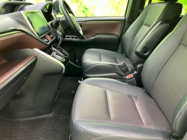 エスクァイア Gi 新品タイヤ/保証書/純正 10インチ ナビ/フリップダウンモニター 純正 12.1インチ/トヨタセーフティセンス/両側電動スライドドア/シートヒーター 前席/車線逸脱防止支援システム/シート 合皮(7枚目)