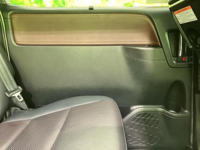 エスクァイア Gi 新品タイヤ/保証書/純正 10インチ ナビ/フリップダウンモニター 純正 12.1インチ/トヨタセーフティセンス/両側電動スライドドア/シートヒーター 前席/車線逸脱防止支援システム/シート 合皮(24枚目)