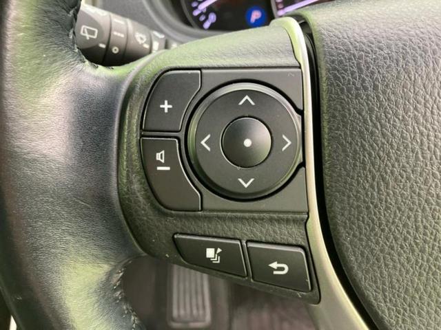 エスクァイア Gi 新品タイヤ/保証書/純正 10インチ ナビ/フリップダウンモニター 純正 12.1インチ/トヨタセーフティセンス/両側電動スライドドア/シートヒーター 前席/車線逸脱防止支援システム/シート 合皮(30枚目)