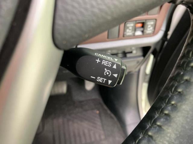 エスクァイア Gi 新品タイヤ/保証書/純正 10インチ ナビ/フリップダウンモニター 純正 12.1インチ/トヨタセーフティセンス/両側電動スライドドア/シートヒーター 前席/車線逸脱防止支援システム/シート 合皮(31枚目)