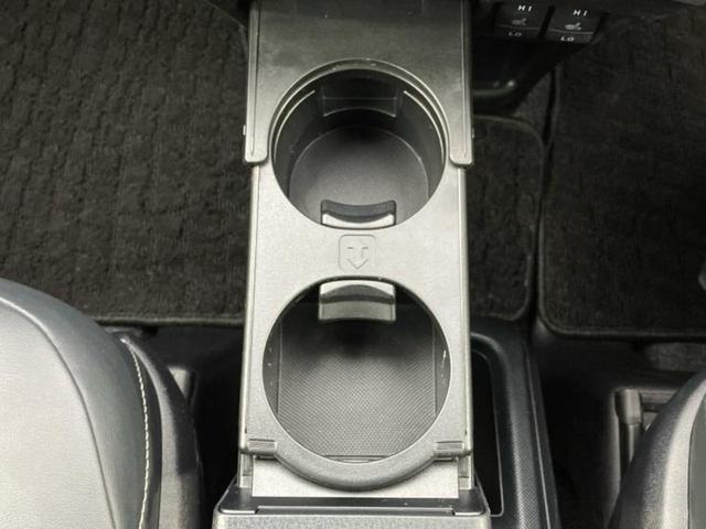 エスクァイア Gi 新品タイヤ/保証書/純正 10インチ ナビ/フリップダウンモニター 純正 12.1インチ/トヨタセーフティセンス/両側電動スライドドア/シートヒーター 前席/車線逸脱防止支援システム/シート 合皮(43枚目)