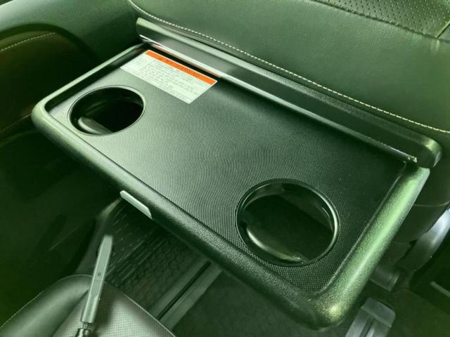 エスクァイア Gi 新品タイヤ/保証書/純正 10インチ ナビ/フリップダウンモニター 純正 12.1インチ/トヨタセーフティセンス/両側電動スライドドア/シートヒーター 前席/車線逸脱防止支援システム/シート 合皮(50枚目)