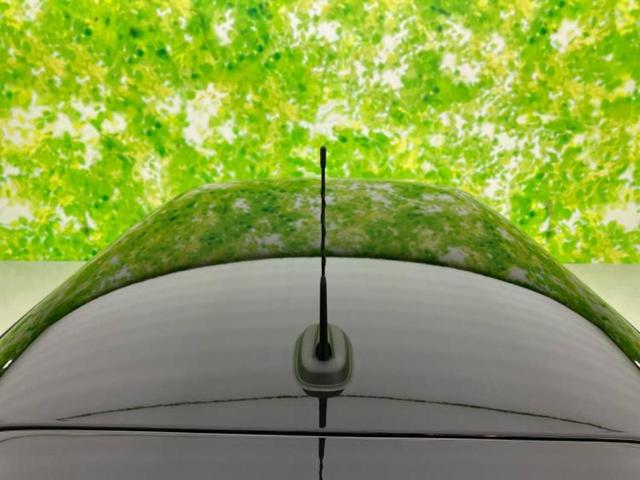 ＭＩＮＩ クーパーＤ　新品タイヤ／保証書／純正　ナビ／衝突安全装置／シートヒーター　前席／シート　合皮／ヘッドランプ　ＬＥＤ／ＥＴＣ／ＥＢＤ付ＡＢＳ／横滑り防止装置／アイドリングストップ／バックモニター／禁煙車（46枚目）