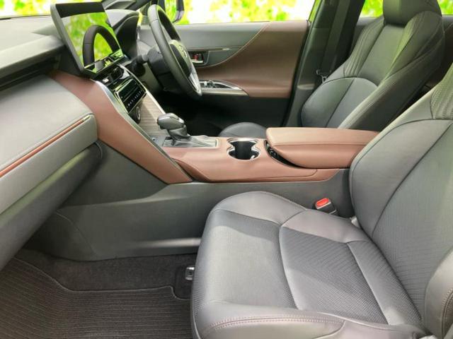 ハリアー Ｚレザーパッケージ　調光パノラマルーフ／ＪＢＬ／保証書／純正　１２．３インチ　メモリーナビ／デジタルインナーミラー／トヨタセーフティセンス／シートエアコン／パノラミックビューモニター／車線逸脱防止支援システム　電動シート（6枚目）