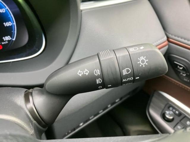 ハリアー Ｚレザーパッケージ　調光パノラマルーフ／ＪＢＬ／保証書／純正　１２．３インチ　メモリーナビ／デジタルインナーミラー／トヨタセーフティセンス／シートエアコン／パノラミックビューモニター／車線逸脱防止支援システム　電動シート（16枚目）