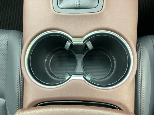 ハリアー Ｚレザーパッケージ　調光パノラマルーフ／ＪＢＬ／保証書／純正　１２．３インチ　メモリーナビ／デジタルインナーミラー／トヨタセーフティセンス／シートエアコン／パノラミックビューモニター／車線逸脱防止支援システム　電動シート（42枚目）