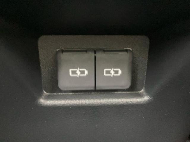 ハリアー Ｚレザーパッケージ　調光パノラマルーフ／ＪＢＬ／保証書／純正　１２．３インチ　メモリーナビ／デジタルインナーミラー／トヨタセーフティセンス／シートエアコン／パノラミックビューモニター／車線逸脱防止支援システム　電動シート（49枚目）