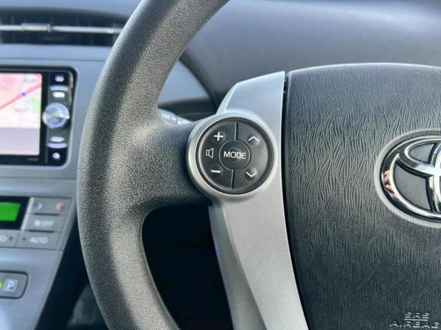 プリウス Ｓ　社外　ナビ／ヘッドランプ　ＨＩＤ／Ｂｌｕｅｔｏｏｔｈ接続／ＥＴＣ／ＥＢＤ付ＡＢＳ／横滑り防止装置／バックモニター／フルセグＴＶ／禁煙車／エアバッグ　運転席／エアバッグ　助手席／エアバッグ　サイド（14枚目）
