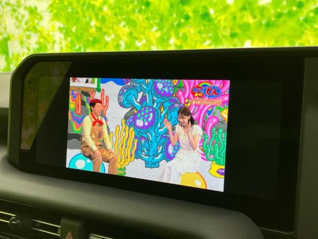 ランドクルーザー２５０ ４ＷＤ　ＶＸ　サンルーフ／保証書／純正　ＳＤナビ／デジタルインナーミラー／シートヒーター／全方位モニター／車線逸脱防止支援システム／シート　フルレザー／電動バックドア／ヘッドランプ　ＬＥＤ／ＥＴＣ　革シート　４ＷＤ（12枚目）