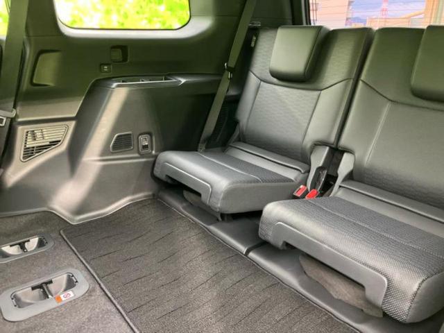 ランドクルーザー２５０ ４ＷＤ　ＶＸ　サンルーフ／保証書／純正　ＳＤナビ／デジタルインナーミラー／シートヒーター／全方位モニター／車線逸脱防止支援システム／シート　フルレザー／電動バックドア／ヘッドランプ　ＬＥＤ／ＥＴＣ　革シート　４ＷＤ（19枚目）