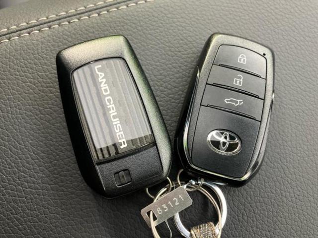 ランドクルーザー２５０ ４ＷＤ　ＶＸ　サンルーフ／保証書／純正　ＳＤナビ／デジタルインナーミラー／シートヒーター／全方位モニター／車線逸脱防止支援システム／シート　フルレザー／電動バックドア／ヘッドランプ　ＬＥＤ／ＥＴＣ　革シート　４ＷＤ（38枚目）