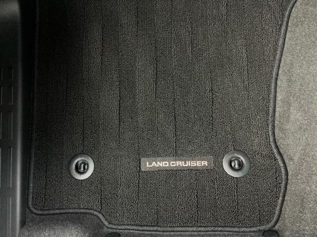 ランドクルーザー２５０ ４ＷＤ　ＶＸ　サンルーフ／保証書／純正　ＳＤナビ／デジタルインナーミラー／シートヒーター／全方位モニター／車線逸脱防止支援システム／シート　フルレザー／電動バックドア／ヘッドランプ　ＬＥＤ／ＥＴＣ　革シート　４ＷＤ（39枚目）