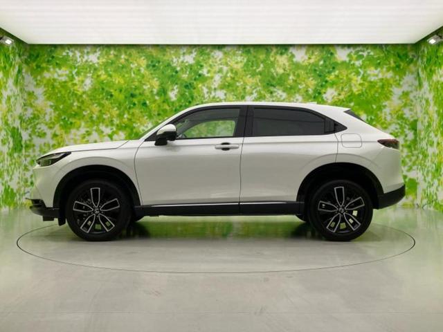 ヴェゼル ｅＨＥＶ　Ｚ　保証書／純正　９インチ　ＳＤナビ／衝突安全装置／シートヒーター／車線逸脱防止支援システム／シート　ハーフレザー／電動バックドア／ヘッドランプ　ＬＥＤ／ＥＴＣ／ＥＢＤ付ＡＢＳ／横滑り防止装置（2枚目）