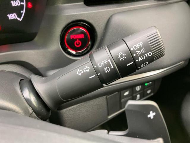 ヴェゼル ｅＨＥＶ　Ｚ　保証書／純正　９インチ　ＳＤナビ／衝突安全装置／シートヒーター／車線逸脱防止支援システム／シート　ハーフレザー／電動バックドア／ヘッドランプ　ＬＥＤ／ＥＴＣ／ＥＢＤ付ＡＢＳ／横滑り防止装置（15枚目）