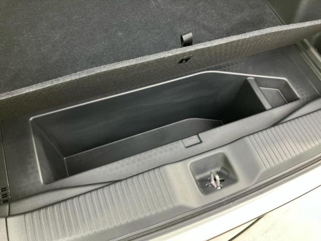 ヴェゼル ｅＨＥＶ　Ｚ　保証書／純正　９インチ　ＳＤナビ／衝突安全装置／シートヒーター／車線逸脱防止支援システム／シート　ハーフレザー／電動バックドア／ヘッドランプ　ＬＥＤ／ＥＴＣ／ＥＢＤ付ＡＢＳ／横滑り防止装置（25枚目）