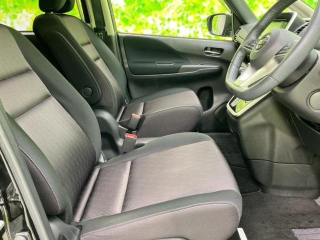 セレナ ハイウェイスターＶセレクション２　保証書／純正　ナビ／エマージェンシーブレーキ／両側電動スライドドア／車線逸脱防止支援システム／ヘッドランプ　ＬＥＤ／Ｂｌｕｅｔｏｏｔｈ接続／ＥＴＣ／ＥＢＤ付ＡＢＳ／横滑り防止装置　衝突被害軽減システム（4枚目）