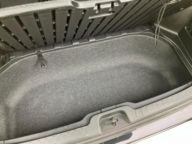 セレナ ハイウェイスターＶセレクション２　保証書／純正　ナビ／エマージェンシーブレーキ／両側電動スライドドア／車線逸脱防止支援システム／ヘッドランプ　ＬＥＤ／Ｂｌｕｅｔｏｏｔｈ接続／ＥＴＣ／ＥＢＤ付ＡＢＳ／横滑り防止装置　衝突被害軽減システム（27枚目）