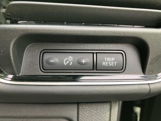 セレナ ハイウェイスターＶセレクション２　保証書／純正　ナビ／エマージェンシーブレーキ／両側電動スライドドア／車線逸脱防止支援システム／ヘッドランプ　ＬＥＤ／Ｂｌｕｅｔｏｏｔｈ接続／ＥＴＣ／ＥＢＤ付ＡＢＳ／横滑り防止装置　衝突被害軽減システム（33枚目）