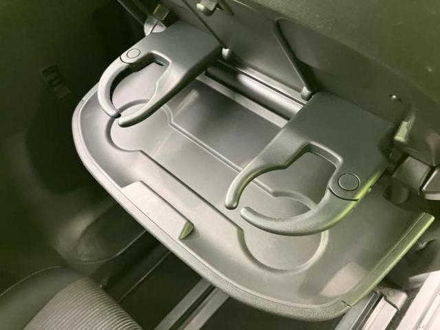 セレナ ハイウェイスターＶセレクション２　保証書／純正　ナビ／エマージェンシーブレーキ／両側電動スライドドア／車線逸脱防止支援システム／ヘッドランプ　ＬＥＤ／Ｂｌｕｅｔｏｏｔｈ接続／ＥＴＣ／ＥＢＤ付ＡＢＳ／横滑り防止装置　衝突被害軽減システム（49枚目）