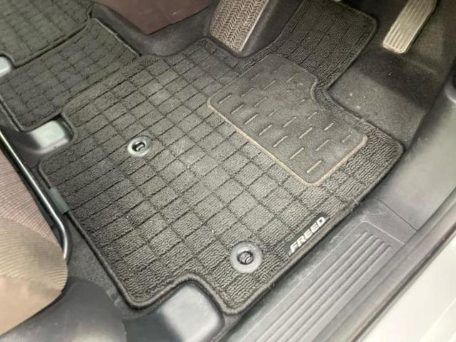 フリード Gホンダセンシング 新品タイヤ/保証書/純正 ナビ/ホンダセンシング/両側電動スライドドア/シートヒーター 前席/車線逸脱防止支援システム/ドライブレコーダー 純正/ヘッドランプ LED/Bluetooth接続 禁煙車(42枚目)