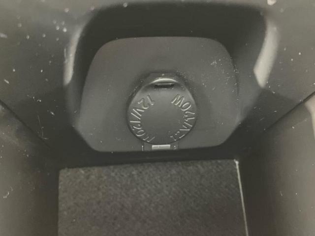 ハリアー Ｚレザーパッケージ　新品タイヤ／調光パノラマルーフ／ＪＢＬ／保証書／ディスプレイオーディオ＋ナビ１２．３インチ／デジタルインナーミラー／トヨタセーフティセンス／シートエアコン／パノラミックビューモニター　革シート　禁煙車（40枚目）