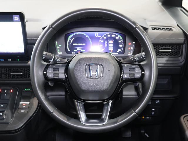 ステップワゴン ｅ：ＨＥＶスパーダ　純ナビ　両ＰＳＤ　マルチビュー　Ｐゲート　マルチカメラ　デュアルエアコン　フルオートエアコン　ＥＳＣ　シートヒータ　オートライト　キーフリー　ＬＥＤヘッドランプ　イモビ　ＡＢＳ　リアカメラ　スマートキ（5枚目）