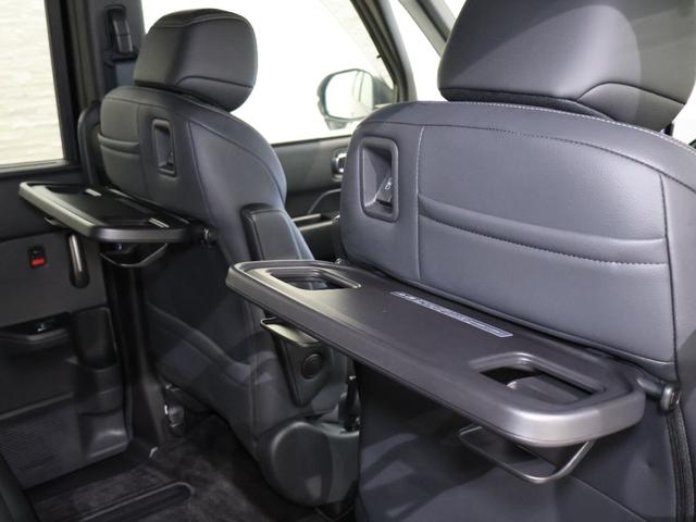 ステップワゴン ｅ：ＨＥＶスパーダ　純ナビ　両ＰＳＤ　マルチビュー　Ｐゲート　マルチカメラ　デュアルエアコン　フルオートエアコン　ＥＳＣ　シートヒータ　オートライト　キーフリー　ＬＥＤヘッドランプ　イモビ　ＡＢＳ　リアカメラ　スマートキ（23枚目）