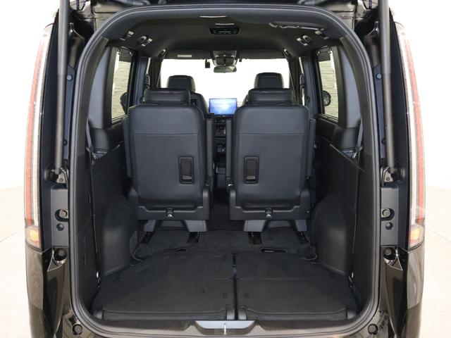 ステップワゴン ｅ：ＨＥＶスパーダ　純ナビ　両ＰＳＤ　マルチビュー　Ｐゲート　マルチカメラ　デュアルエアコン　フルオートエアコン　ＥＳＣ　シートヒータ　オートライト　キーフリー　ＬＥＤヘッドランプ　イモビ　ＡＢＳ　リアカメラ　スマートキ（30枚目）