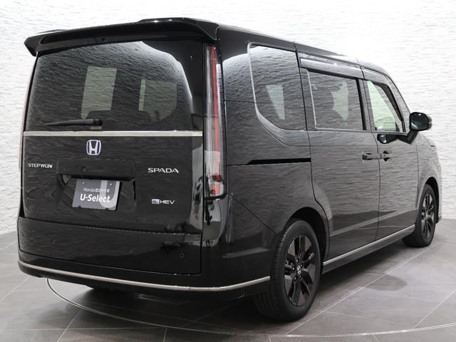 ステップワゴン ｅ：ＨＥＶスパーダ　純ナビ　両ＰＳＤ　マルチビュー　Ｐゲート　マルチカメラ　デュアルエアコン　フルオートエアコン　ＥＳＣ　シートヒータ　オートライト　キーフリー　ＬＥＤヘッドランプ　イモビ　ＡＢＳ　リアカメラ　スマートキ（35枚目）